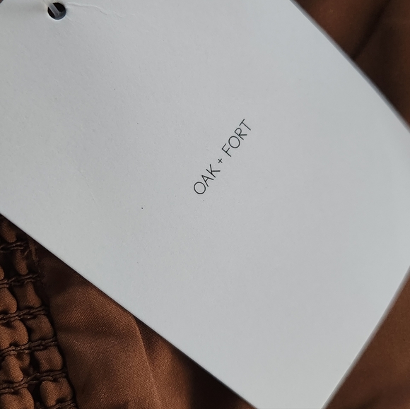 OAK + FORT Teak Linen Blend Crop Top Smocked Back Minimalist Tank Size S NWT - Picture 9 of 9